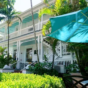 Southernmost Point & Garden Bar 3* Key West